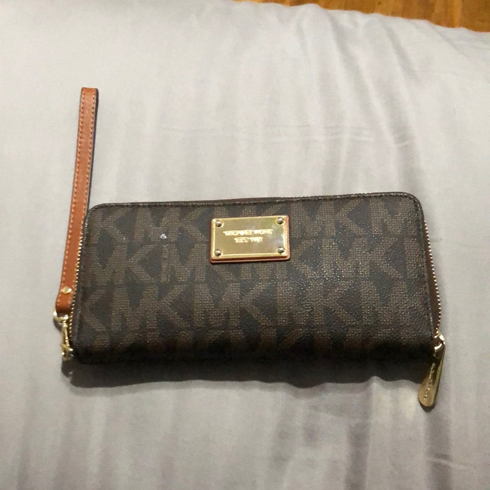 Michael Kors wallet